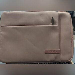 Lacdo Laptop Case in Baby Pink Zipper and Hidden Pouches with Open Pocket NWT